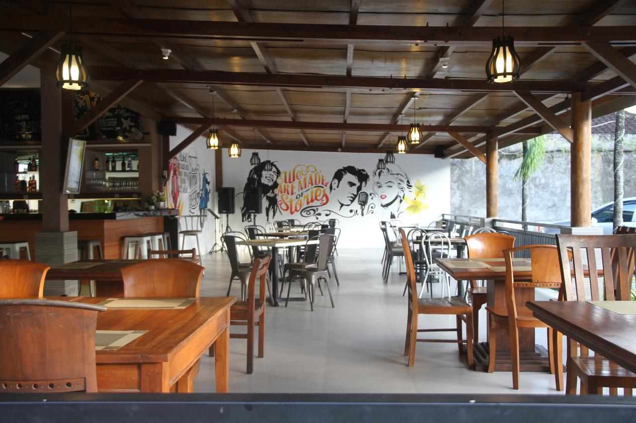 Puri Senggigi Hotel Mangsit Buitenkant foto