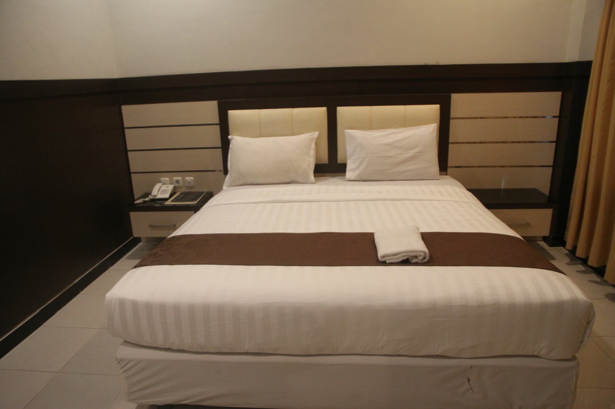 Puri Senggigi Hotel Mangsit Buitenkant foto