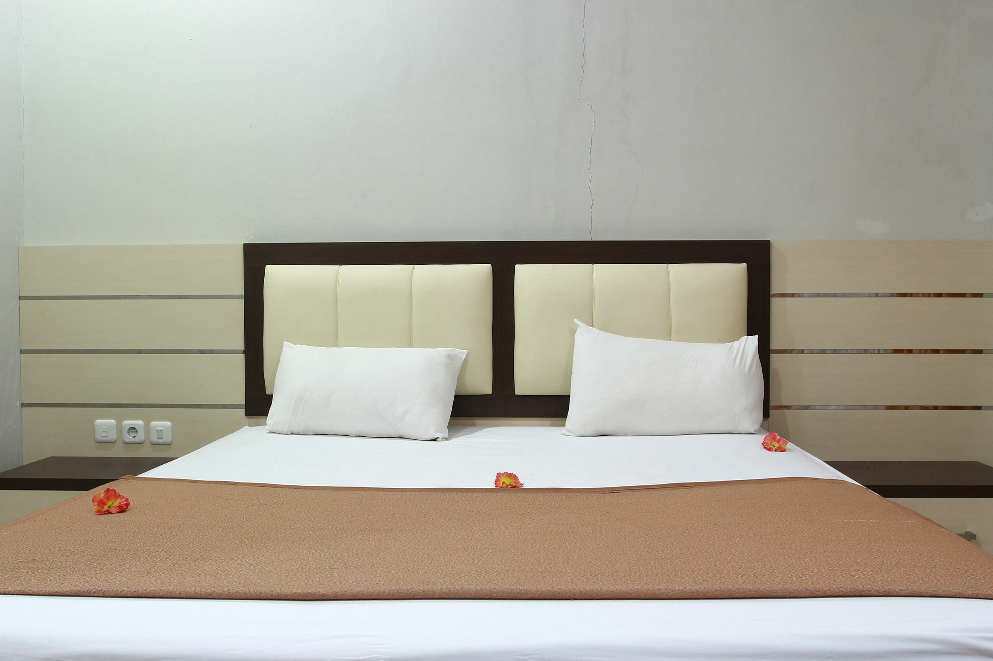 Puri Senggigi Hotel Mangsit Buitenkant foto